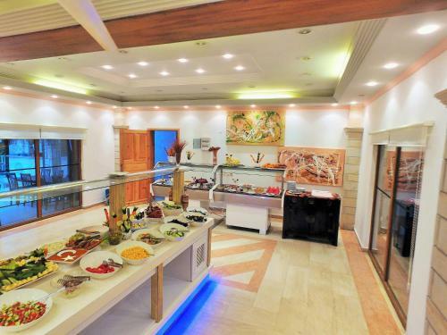 Hotel Tiana Beach Resort