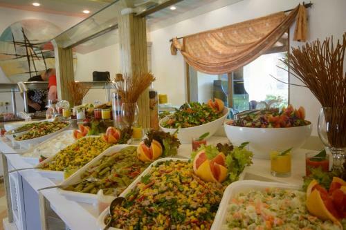 Hotel Tiana Beach Resort