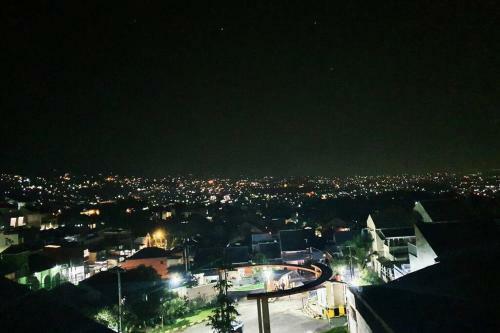 Cozy Villa / Rumah Sejuk View Bandung