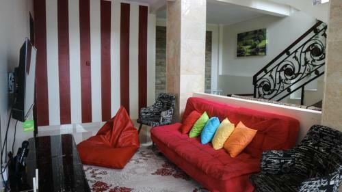 St 1 Villa/homestay With Private Pool And Jacuzzi