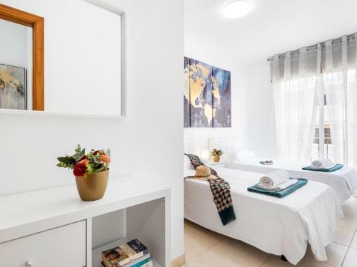 B18 Stunning 2 Bedroom Apartment En Los Abrigos