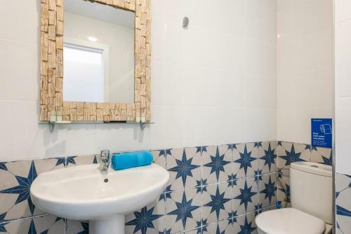 Hostal Okeanos Eco Guest House