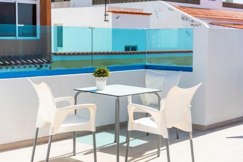 Hostal Okeanos Eco Guest House
