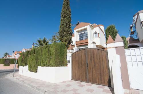 Tuguest Villas Blancas