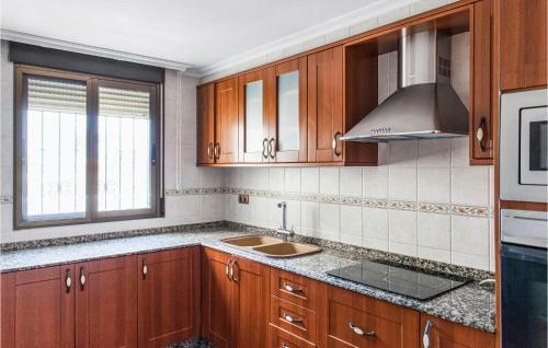 Beautiful Home In Cullera With 7 Bedrooms