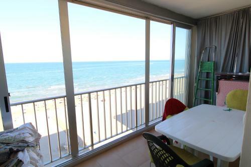 Apartamento Caba�al