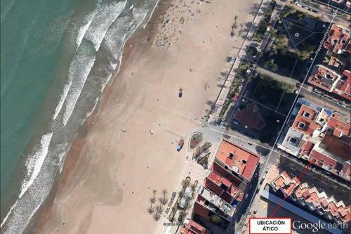 Apartamento �tico A 100 Metros De La Playa