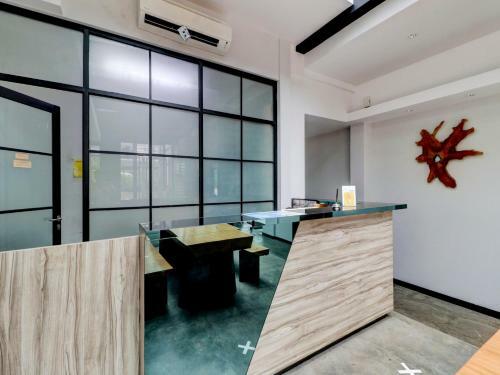 Oyo Flagship 90775 I Sleep Hotel Bandung