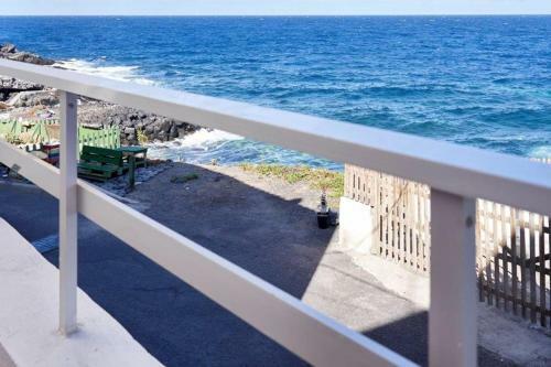 Beautiful Apartment In Front Of The Sea !!!!
