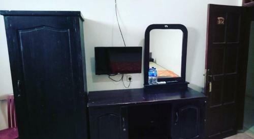 Hotel Oyo 90264 Tedja Guest House