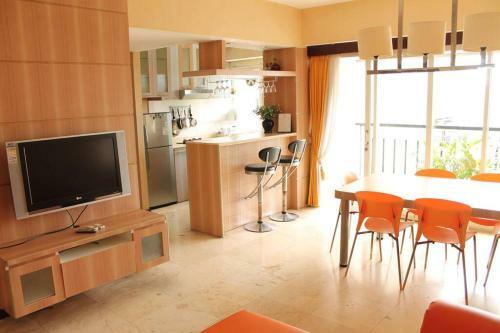 Braga City Walk 3br Apartment - Homy & Spacious