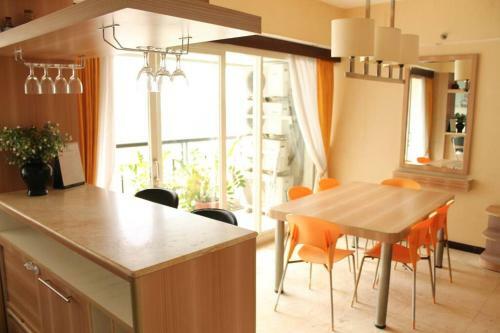 Braga City Walk 3br Apartment - Homy & Spacious