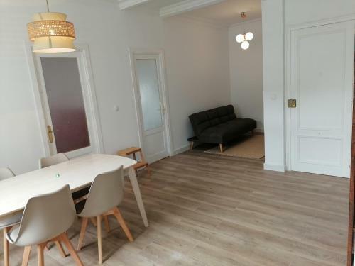 Apartamento Completamente Equipado En El Centro De Ferrol.