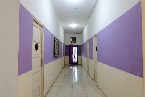 Hostal Olive Guest House Bumi Mas Raya