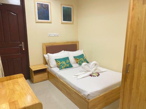Hostal Vaaruge Residence
