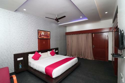 Oyo 16499 Hotel Moti Dungri Palace
