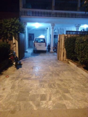 Hostal New City Lodges Guesthouse