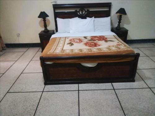 Hostal Royal House