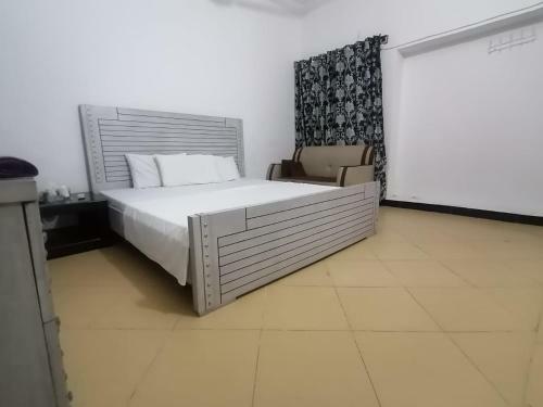 Hostal Lux Lounge Guest House