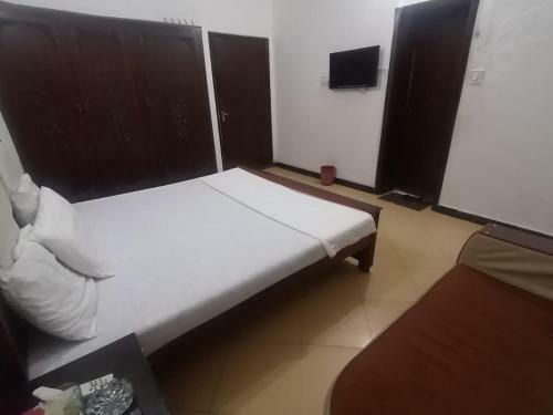 Hostal Lux Lounge Guest House