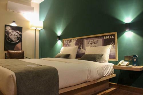 Hotel Lokal Rooms X F7 Markaz