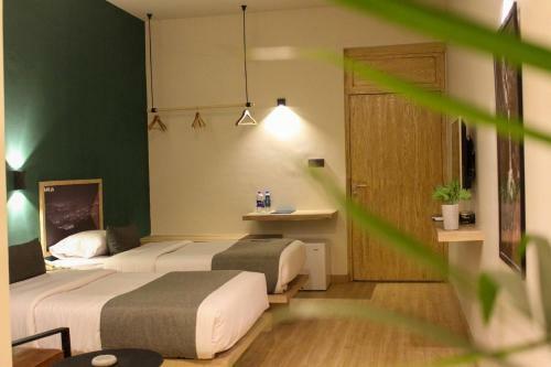 Hotel Lokal Rooms X F7 Markaz