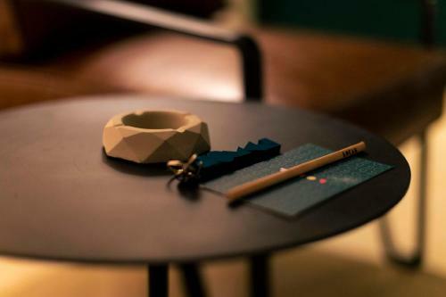 Hotel Lokal Rooms X F7 Markaz