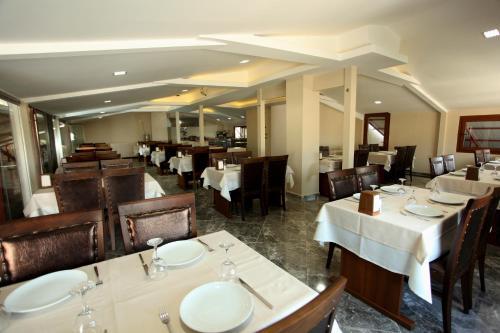 Hotel Grand Ak�al? Otel