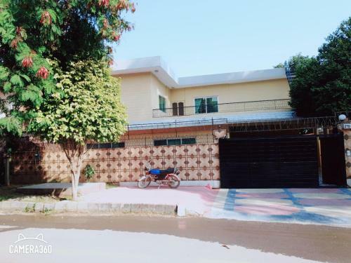 Hostal Royal Motel Guest House