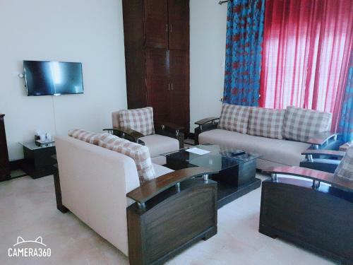 Hostal Royal Motel Guest House