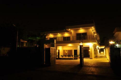 Reina Boutique Hotel - G6/3