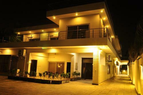 Reina Boutique Hotel - G6/3