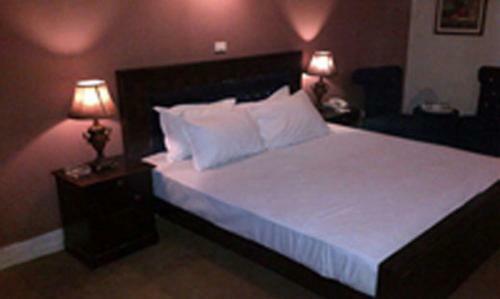 Hostal Landmark Guest House