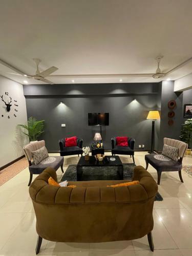 Freddy?s Luxury Apartments