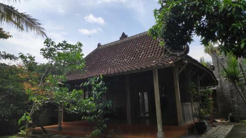 Hostal Akar Wangi 2 Homestay