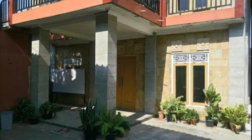 Hotel Bina Karya Guesthouse