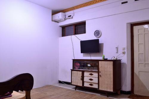 Hostal D'topadan Guest House