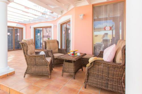 Villa Bella Lucia 3. Piscina Climatizada, Wifi, Bbq.