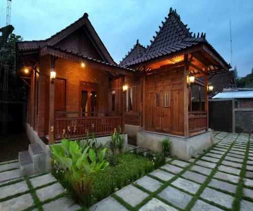 Hostal Homestay Omah Bata