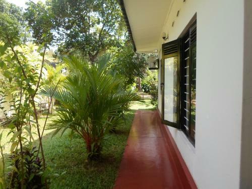 Bed & Breakfast Indrani Inn Tourist Rest