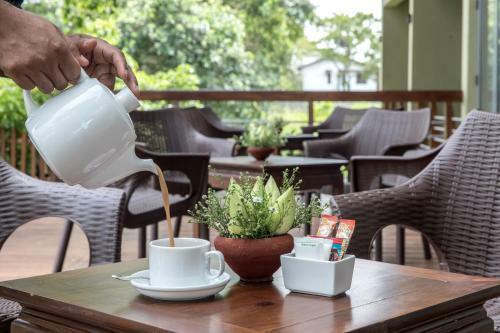 Hotel Earl's Rajarata