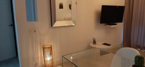 Stunning And Sunny Garden Apartment In Corralejo