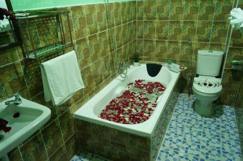 Top Royal Hotel