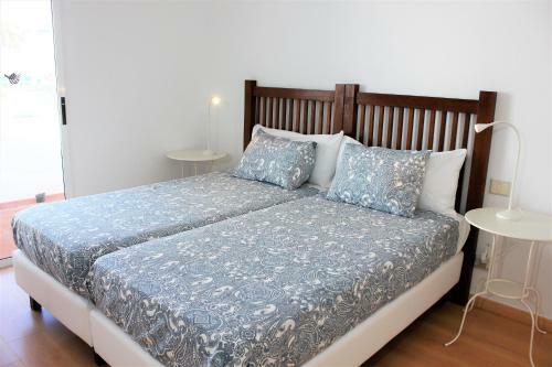 Blue Breeze House With Pool Facing Sea