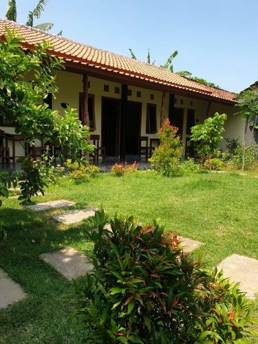 Hostal Sunrise Banyuwangi Homestay