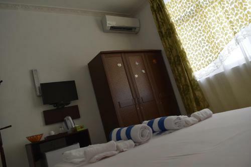 Hostal Island Guest