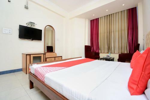 Oyo 26594 Hotel Chirag