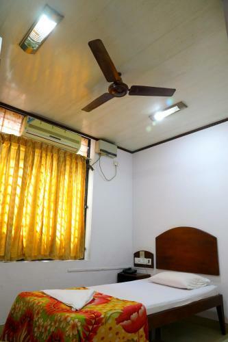 Hotel Ramanilayam Tourist Home