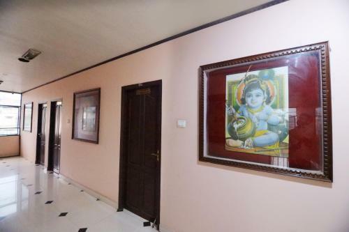 Hotel Ramanilayam Tourist Home