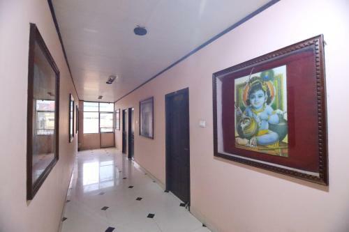 Hotel Ramanilayam Tourist Home